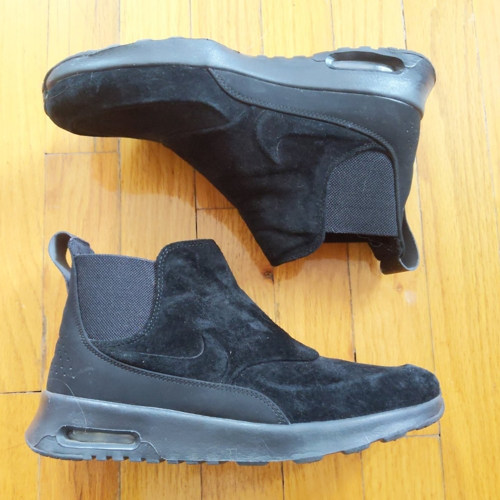 Nike Air Max booties sz 7